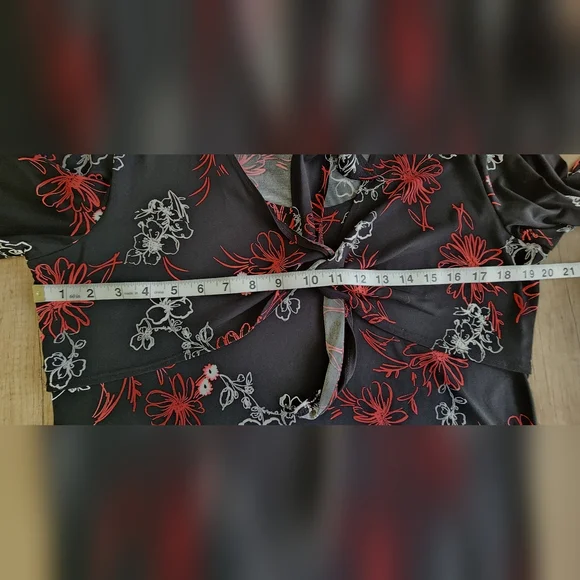 Fashion Bug Vintage 90's Women's XL Black Floral Chest Knot Blouse - Picture 4 of 6